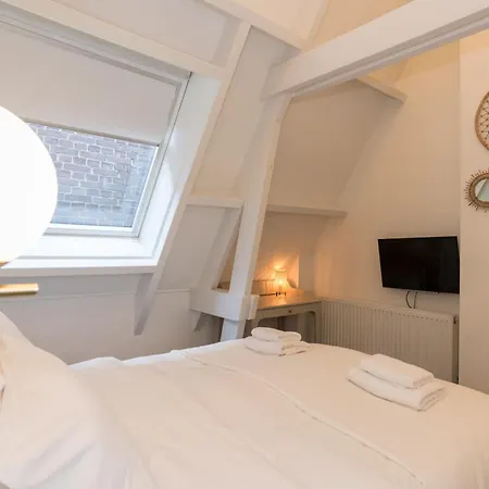 Six Boutique Hotel-3